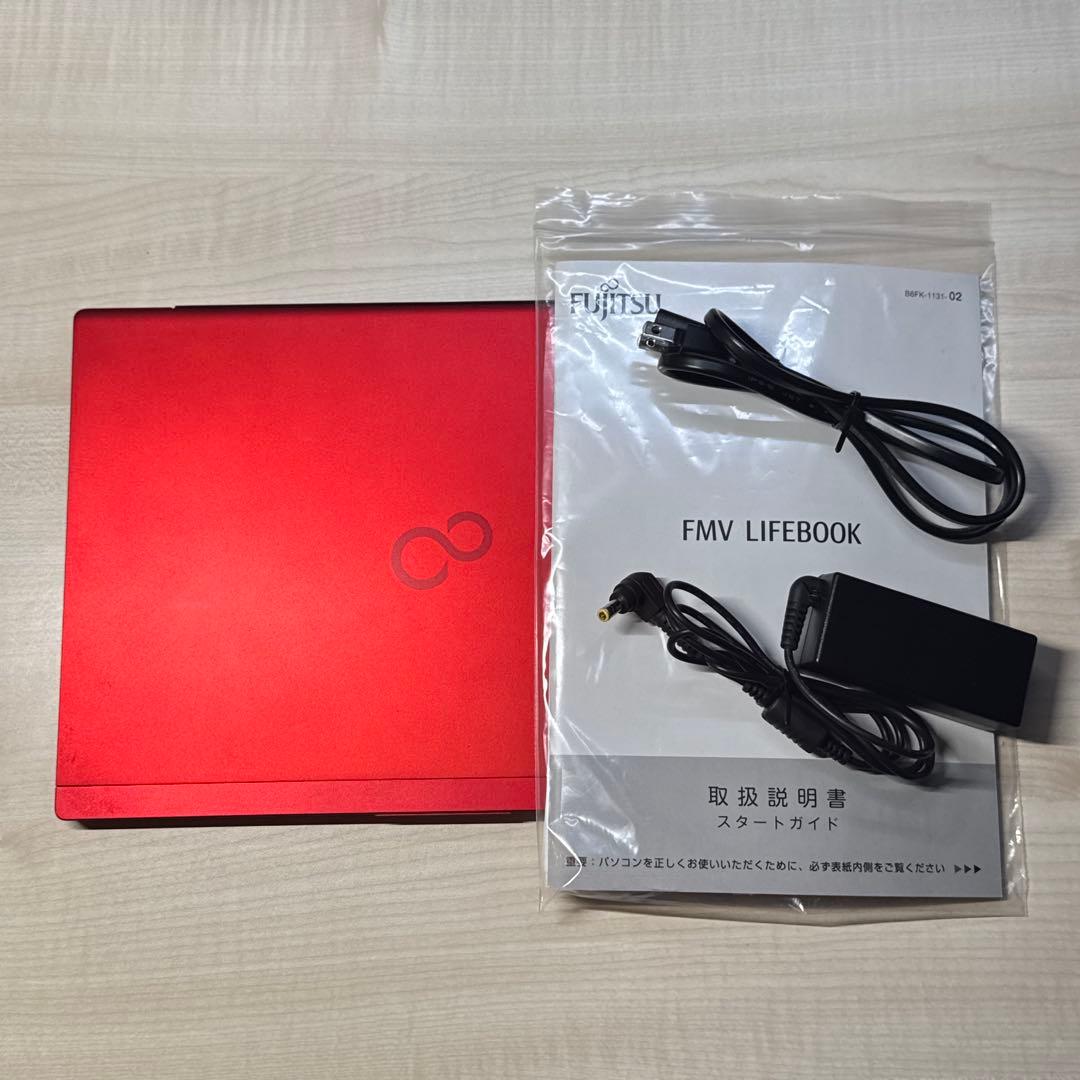 軽量 Windows11 富士通ノートパソコン