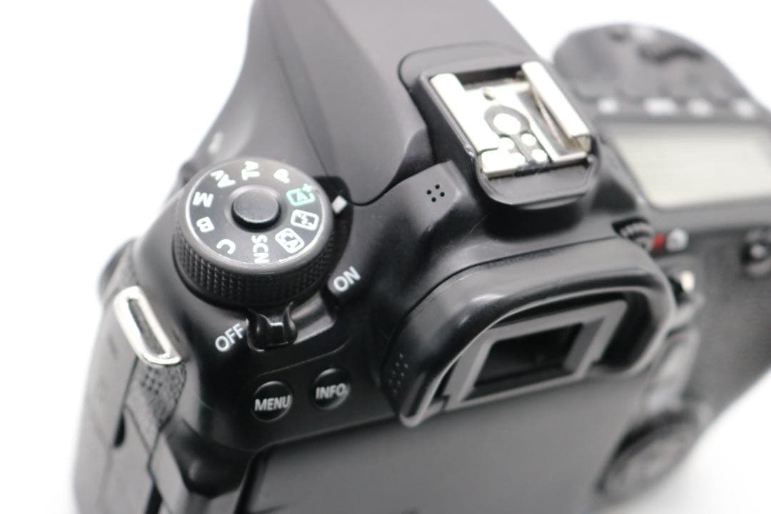 【Canon EOS 70D ダブルレンズセット】 Wi-Fi搭載 安心保証あり