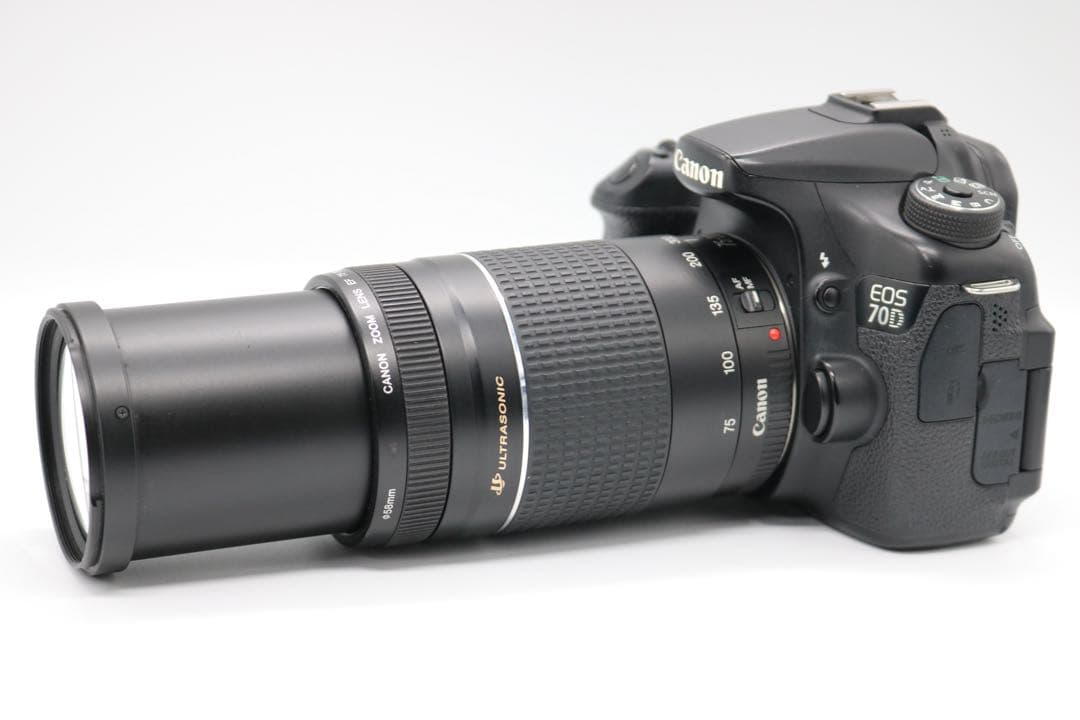 【Canon EOS 70D ダブルレンズセット】 Wi-Fi搭載 安心保証あり