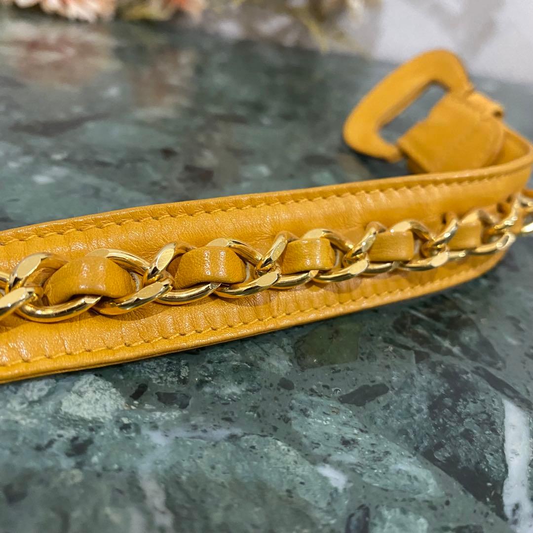 VINTAGE CHANEL ゴールドチェーンベルト ラムスキン イエロー ココ