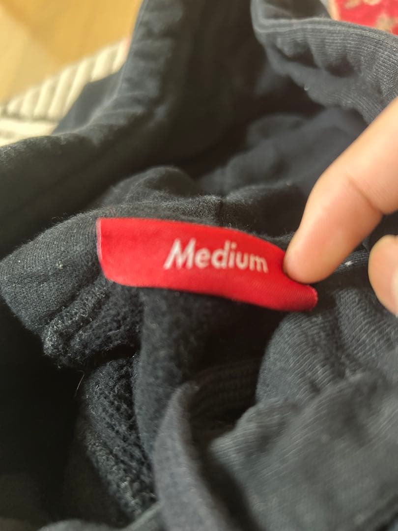 supreme パーカー