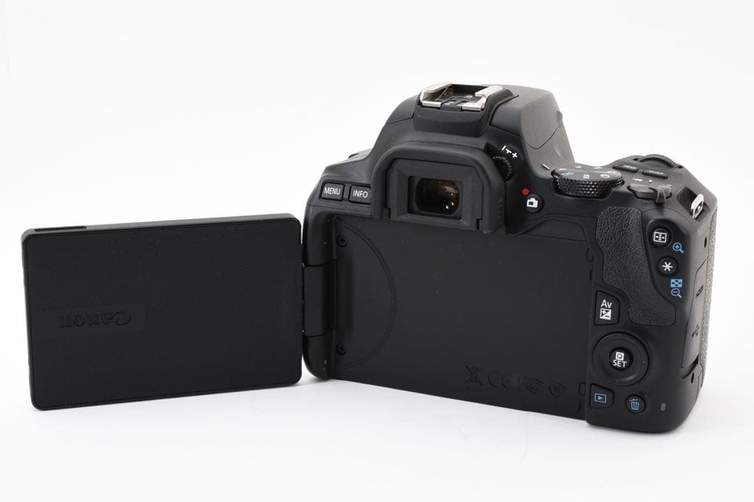 Canon EOS Kiss x10標準&望遠&単焦点トリプルレンズセット