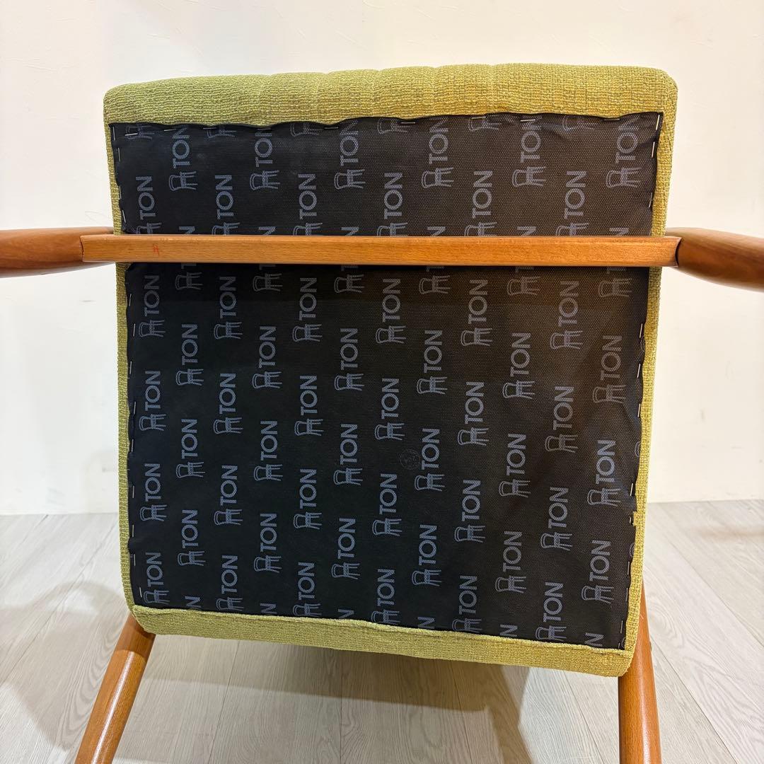 TON DOZE ラウンジチェア　アームチェア　ウニコ　椅子　北欧