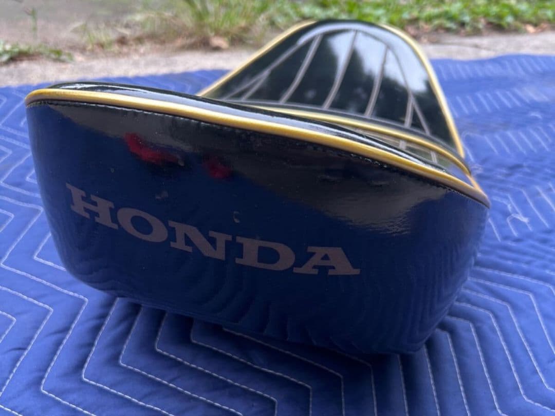 ⭐*️様 シャリーシャリィ&ダックスDAX用バナナ 氣志團カラー 黒＆金ちょび三