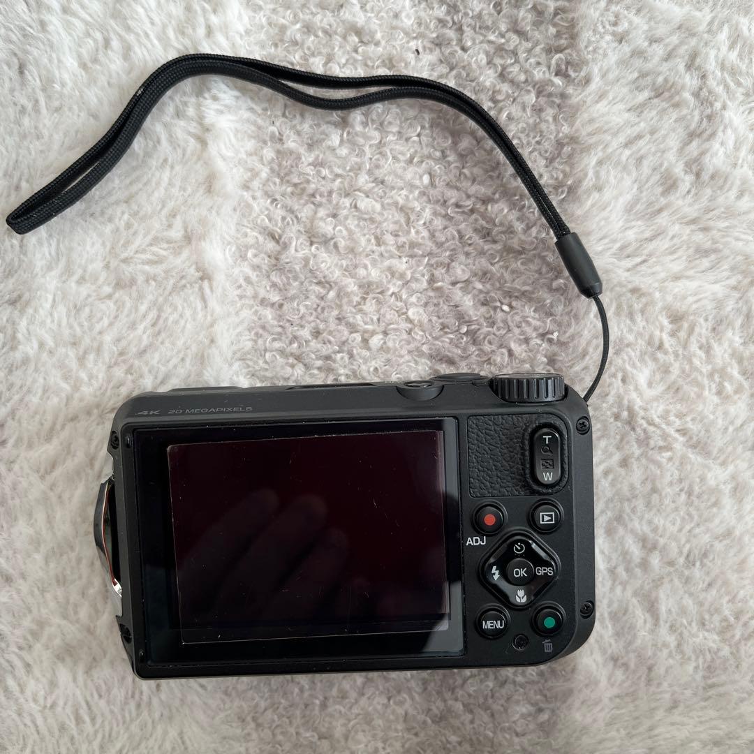 リコー　WG-6デジカメ