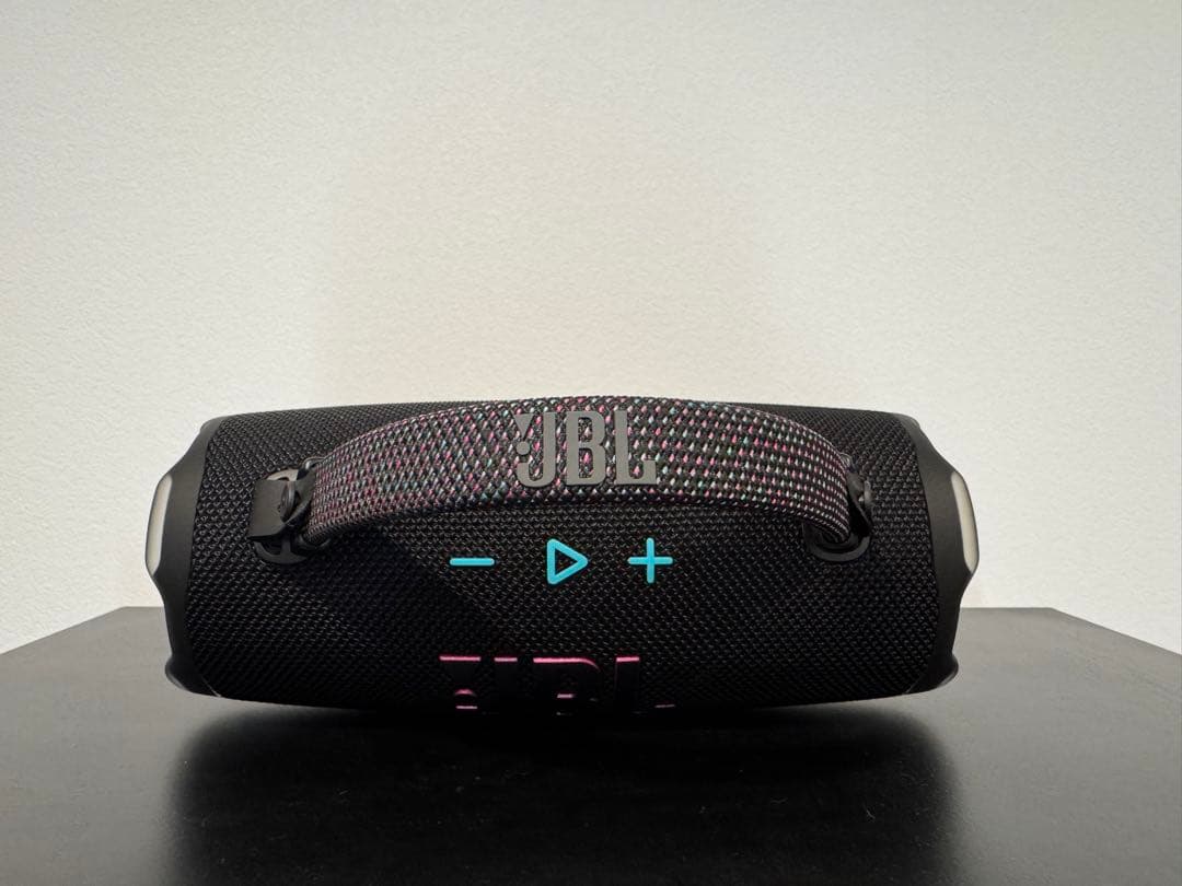 JBL Charge 6 ファンキーブラック 室内使用のみ 11/29購入