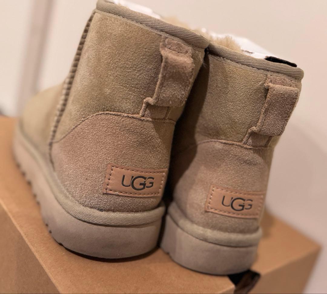 UGG アグ　ブーツ　クラシックミニ　Classic Mini II