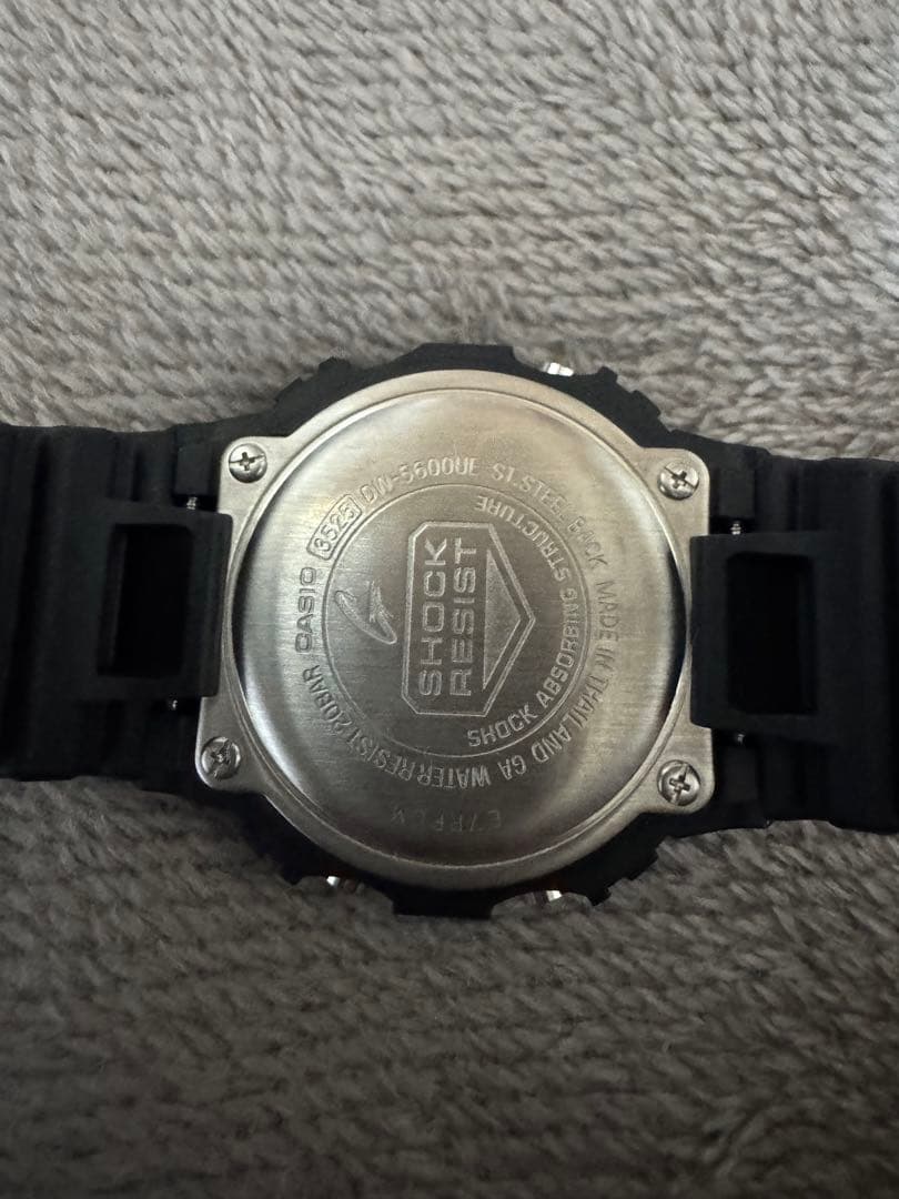 カシオ　G-SHOCK DW-5600UE