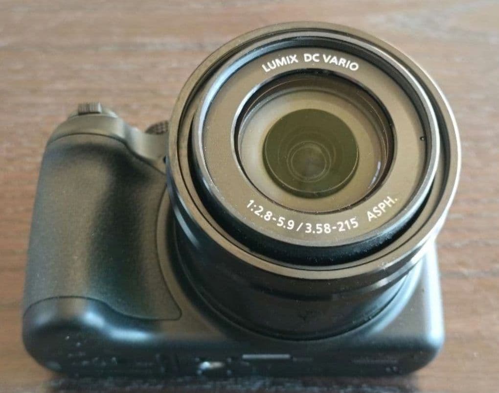 ✨コンパクト&軽量ボディ　60倍光学ズーム4K動画、タッチパネル　DCFZ85D