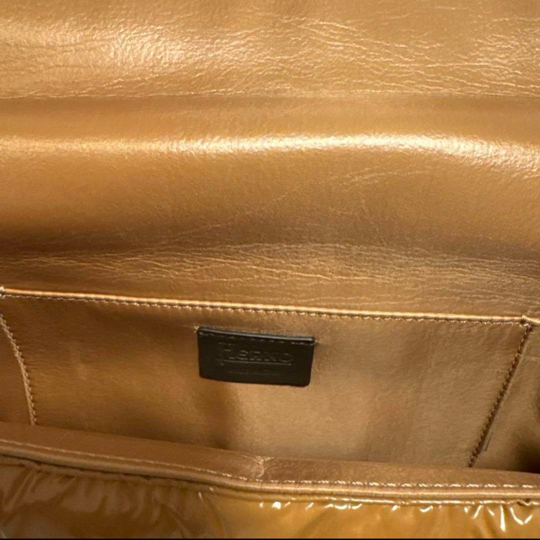 HERNO ダウン素材バッグ