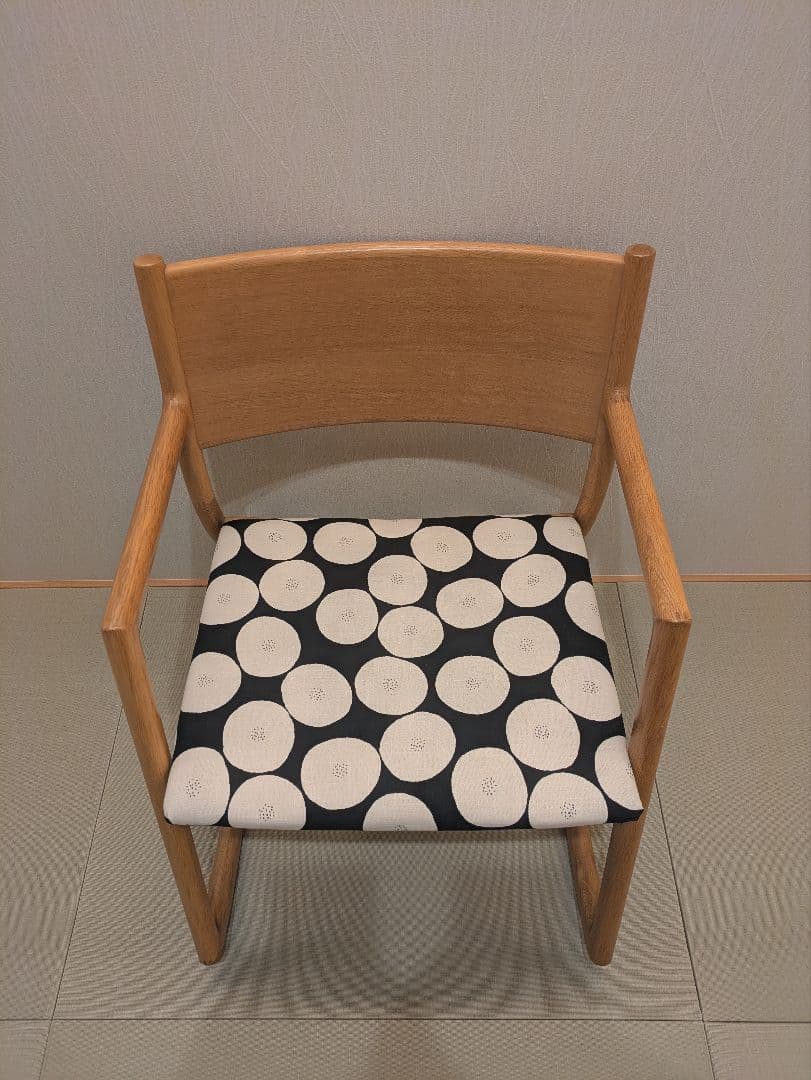 【U-La】ロッキングアームチェア オーク 座面ハンドメイド グッドデザイン