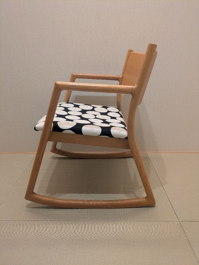 【U-La】ロッキングアームチェア オーク 座面ハンドメイド グッドデザイン