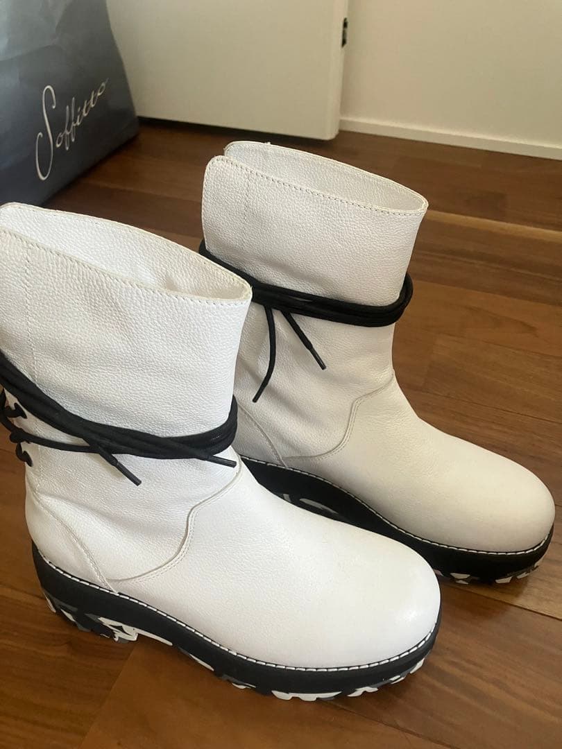 LIMI FEU ブーツ白 女性用 ウィメンズ シューズ