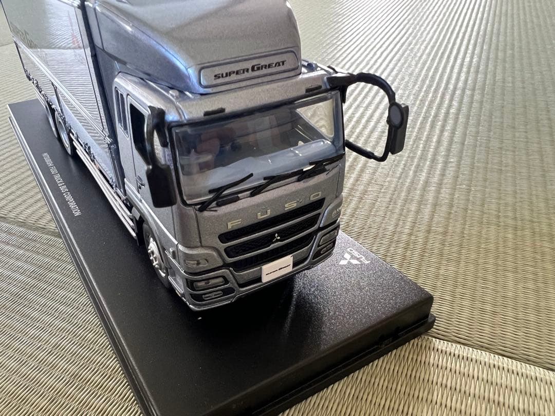 m*2様 FUSO SUPER GREAT トラック 1/43