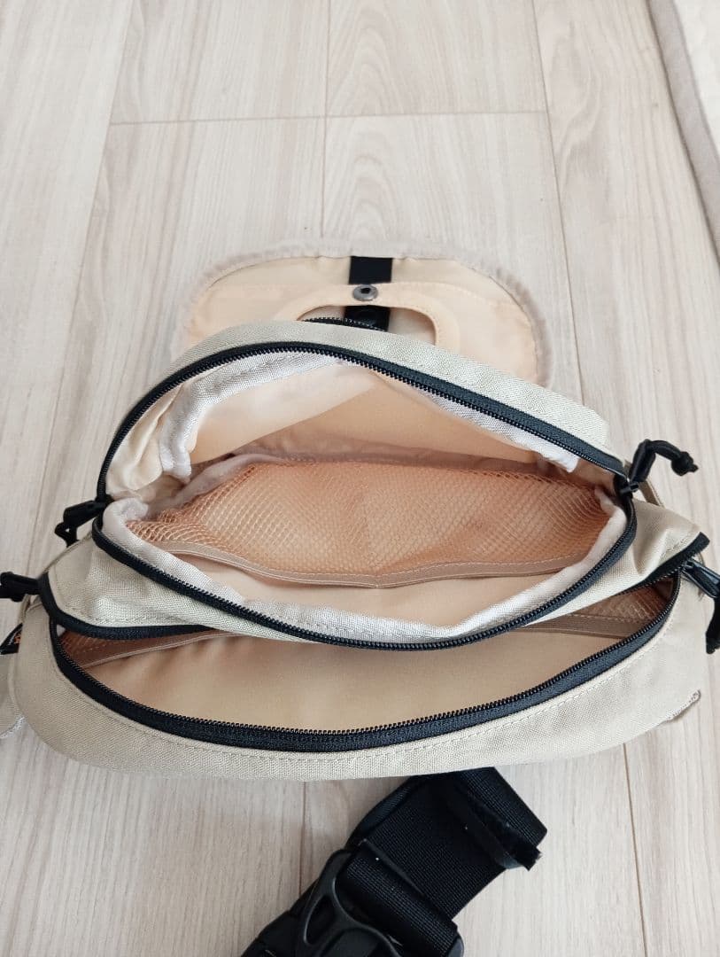 hugoo ベージュ ヒップシート 多ポケット ショルダーバッグ