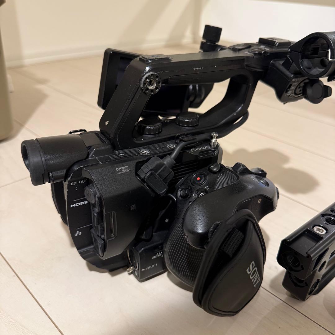 【ヒロ】SONY PXW-FS5 SmallRigトップハンドル付属