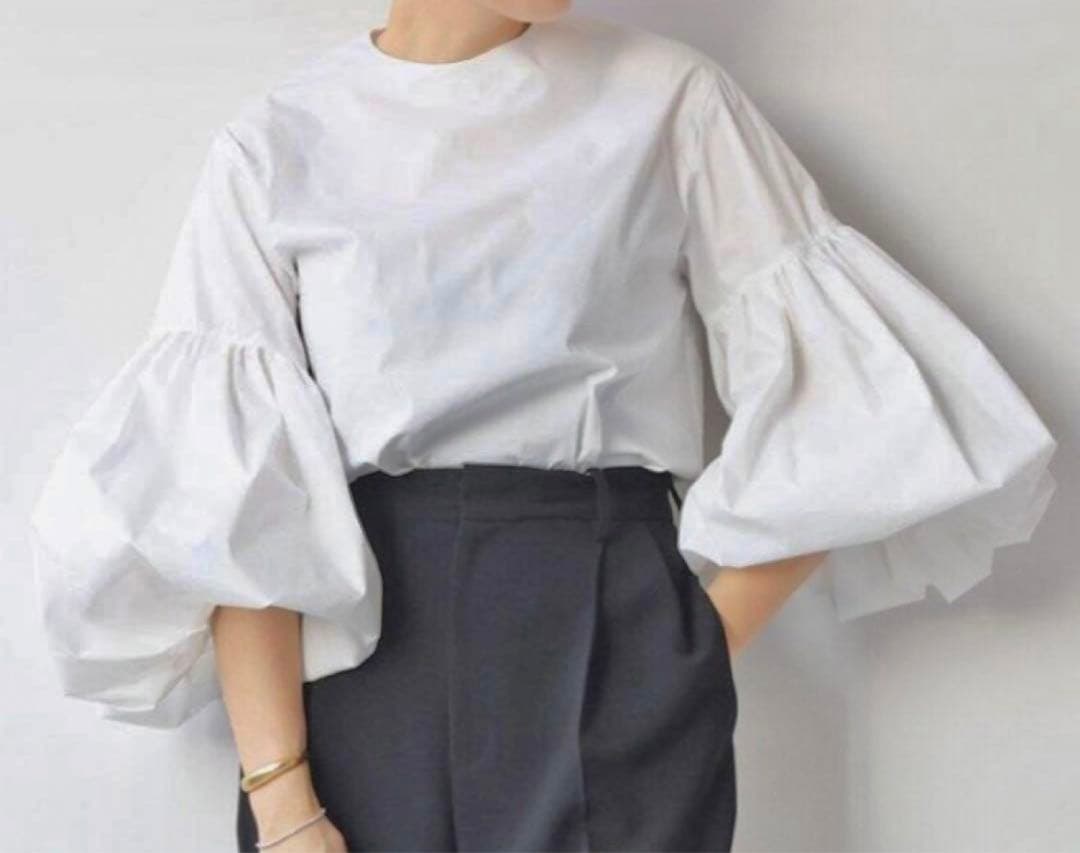 CELERI 2025SS パフスリーブシャツ　白　ドゥーズィエムクラス