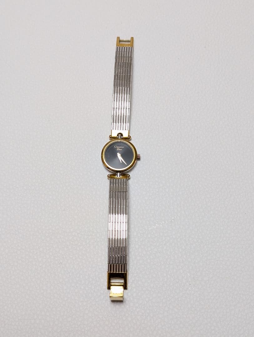 ジャンク品・クリスチャンディオール黒文字盤