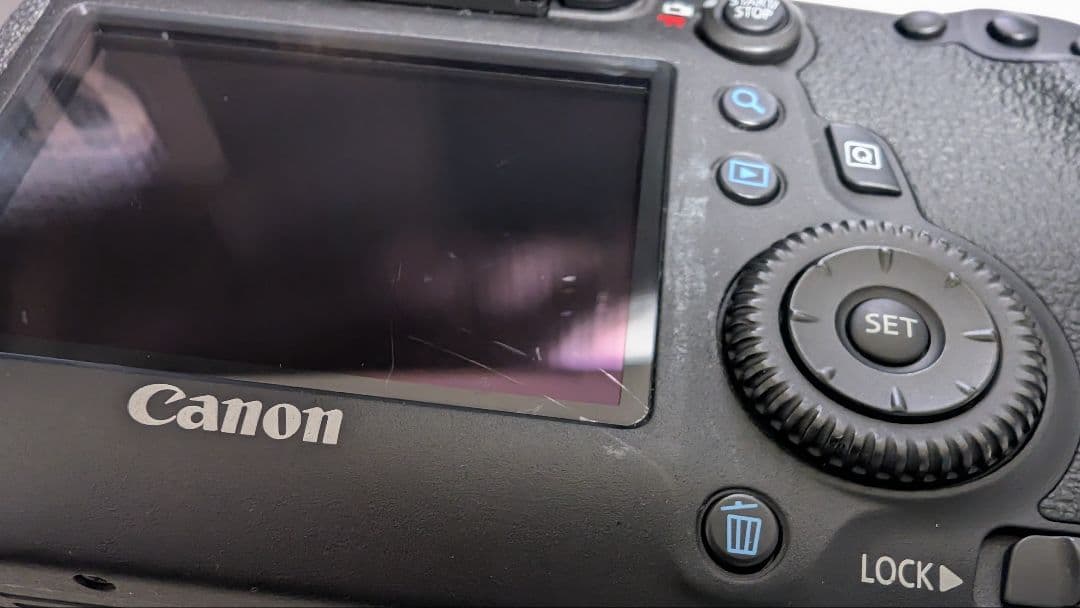 Canon EOS 6D デジタル一眼レフカメラ　本体