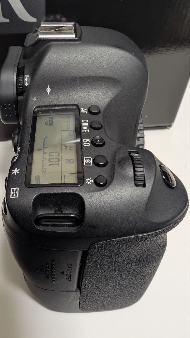 Canon EOS 6D デジタル一眼レフカメラ　本体