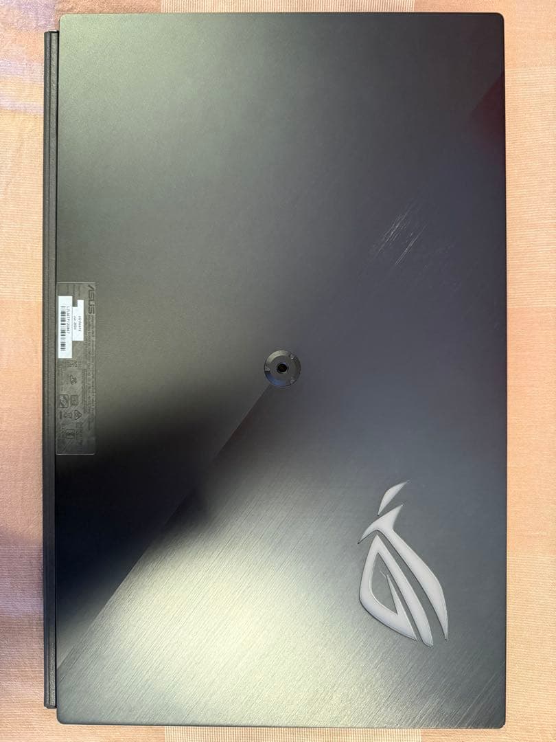 ROG STRIX XG17AHPE ポータブルゲーミングモニター