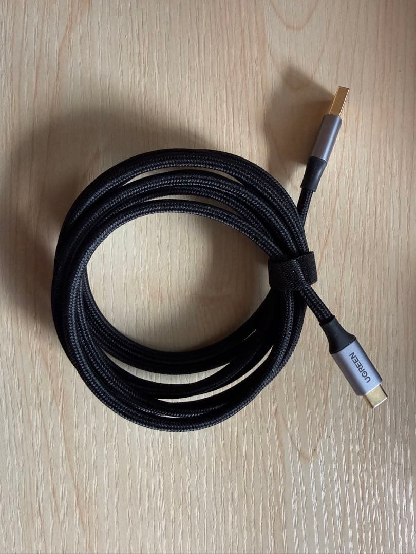 ROG STRIX XG17AHPE ポータブルゲーミングモニター