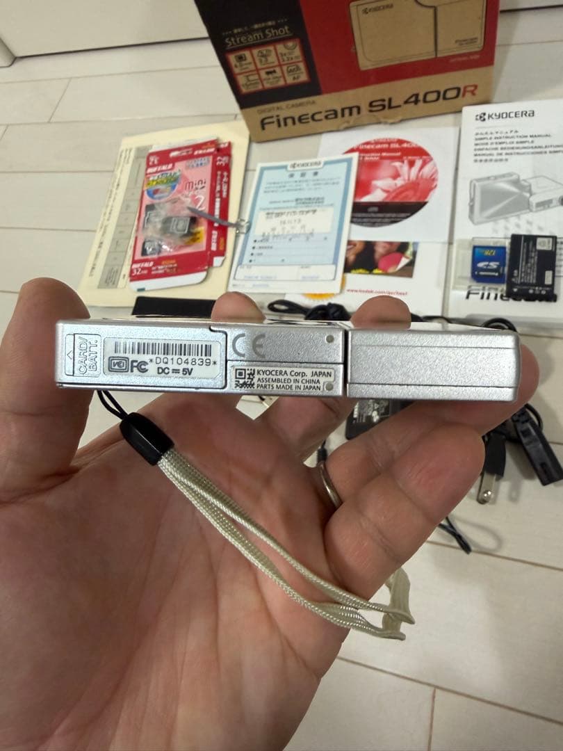 KYOCERA Finecam SL400R 本体と付属品