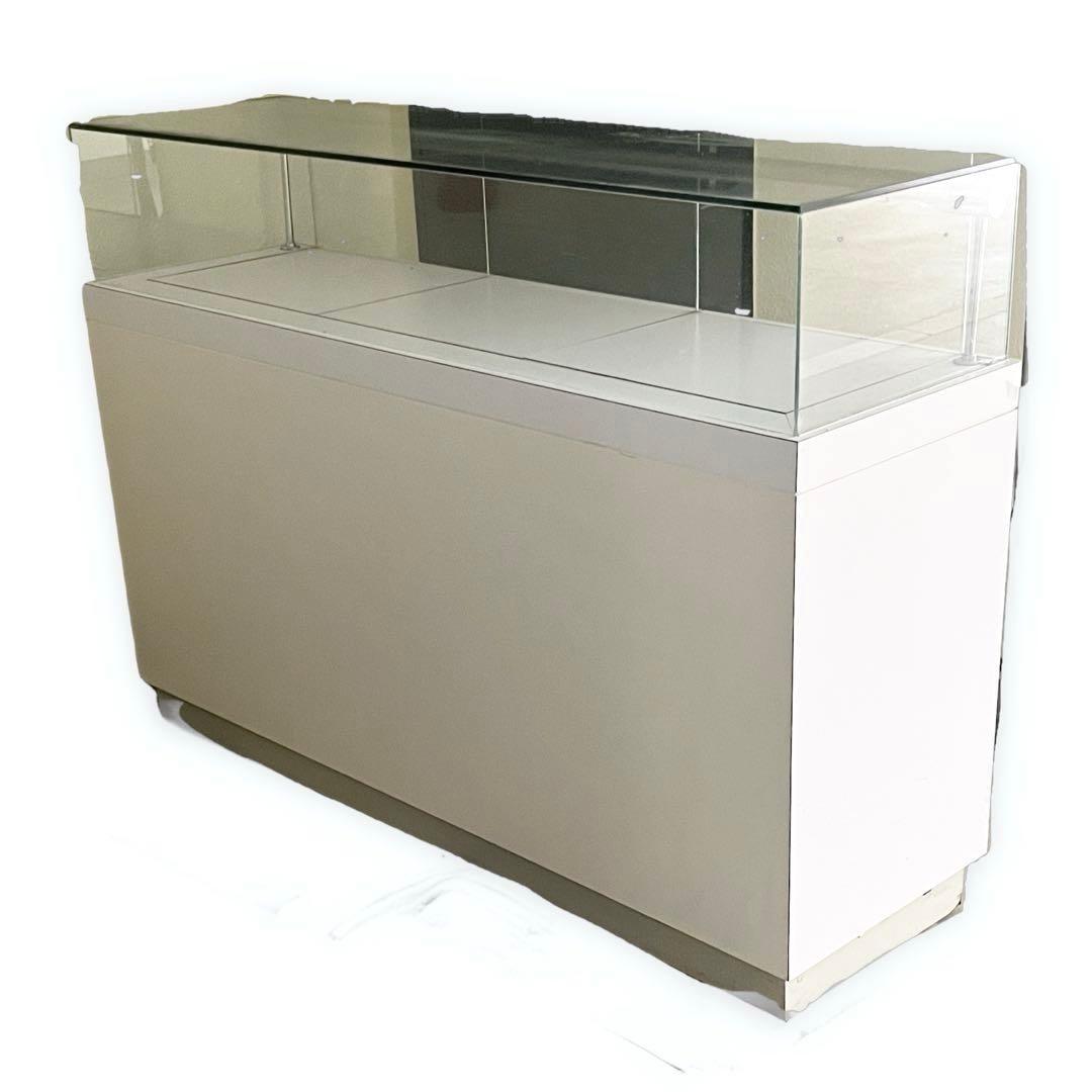 【6/10までこの価格】照明カギ付ショーケース