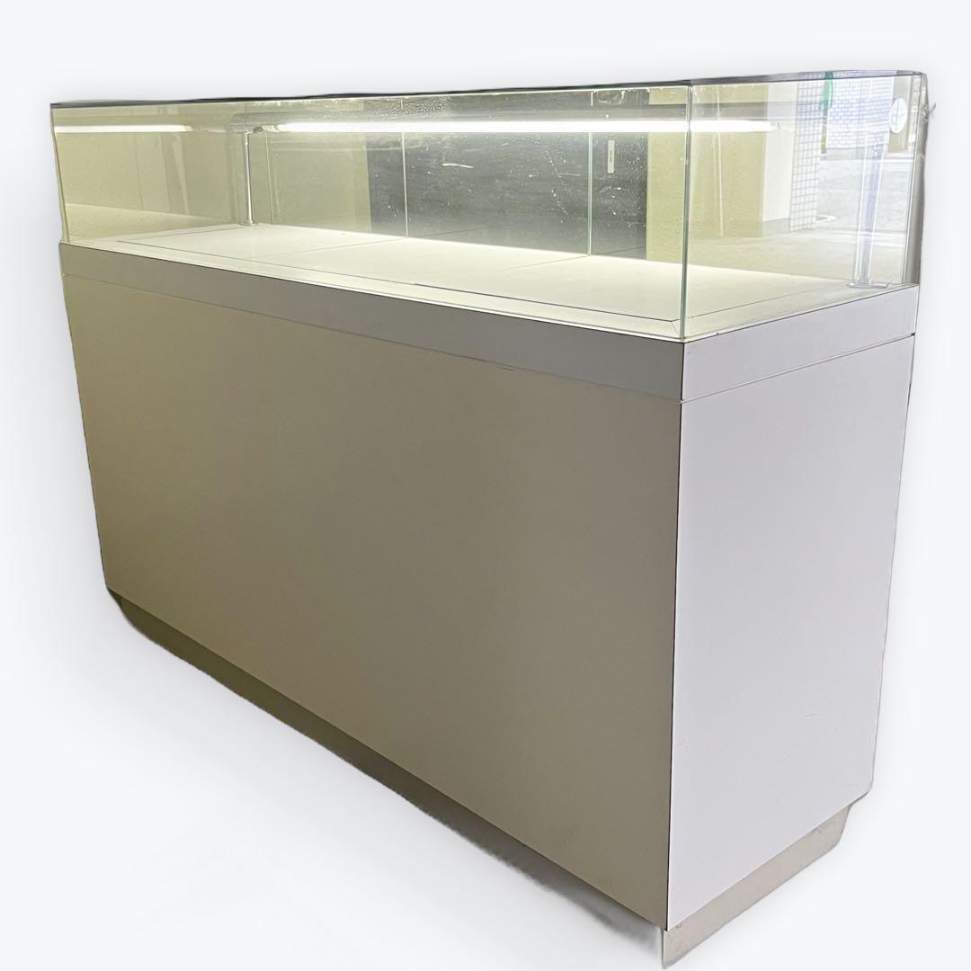 【6/10までこの価格】照明カギ付ショーケース