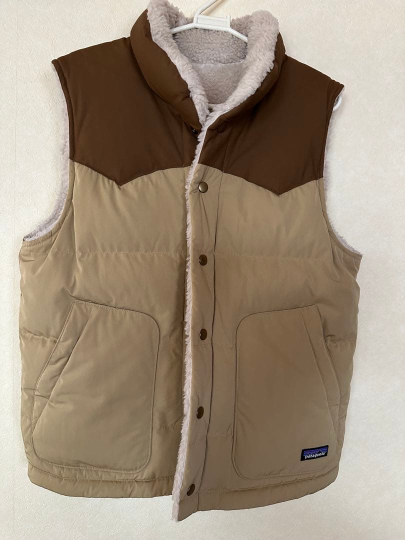 Patagonia リバーシブルベスト ベージュ/ブラウン