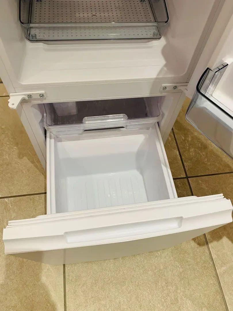 新生活2023年製／シャープ冷蔵庫マットホワイトどっちも取付可ドア／自動霜取り