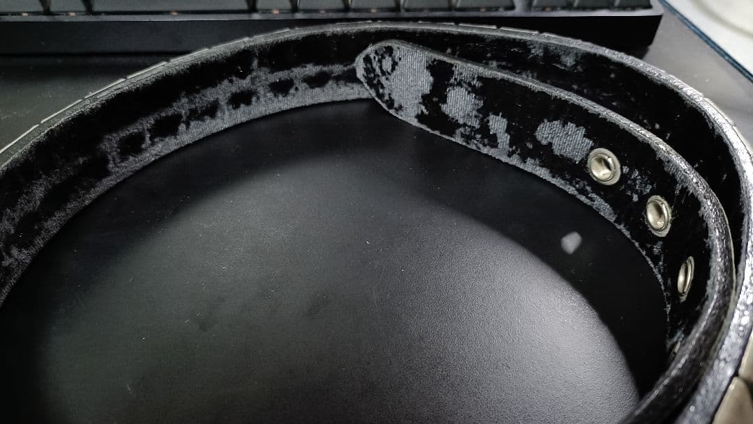 【送料込み】666　2連ピラミッドスタッズベルト Lサイズ(94cm)