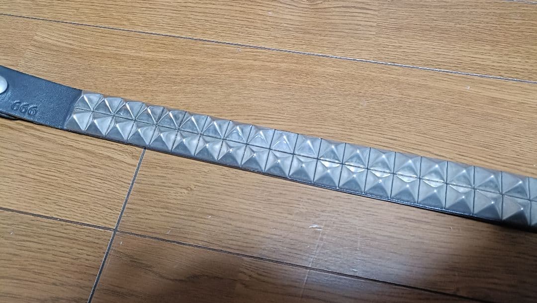 【送料込み】666　2連ピラミッドスタッズベルト Lサイズ(94cm)