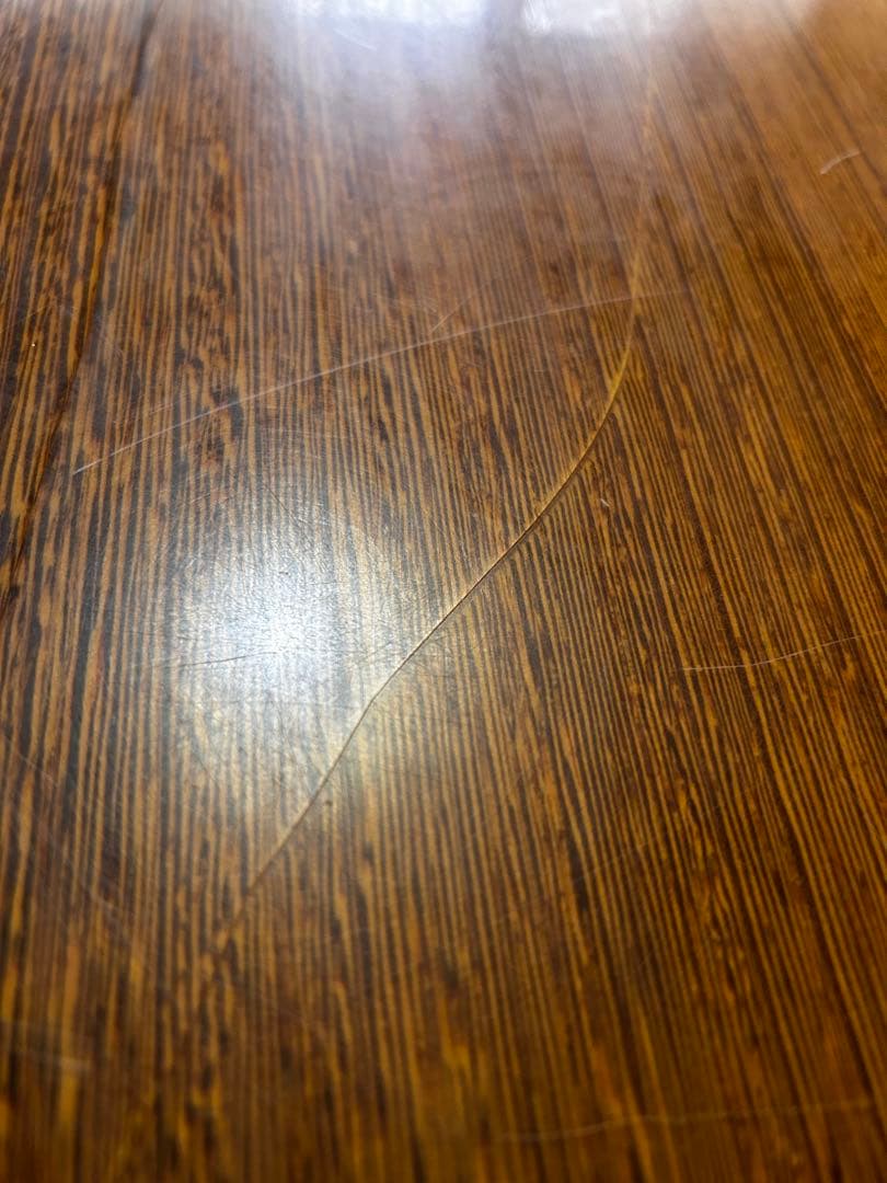 昭和時代の重厚な1枚板無垢材の座卓