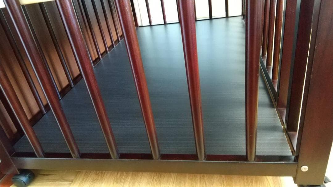 日本製 ベビーベッド ダークブラウン　木製　レギュラーサイズ