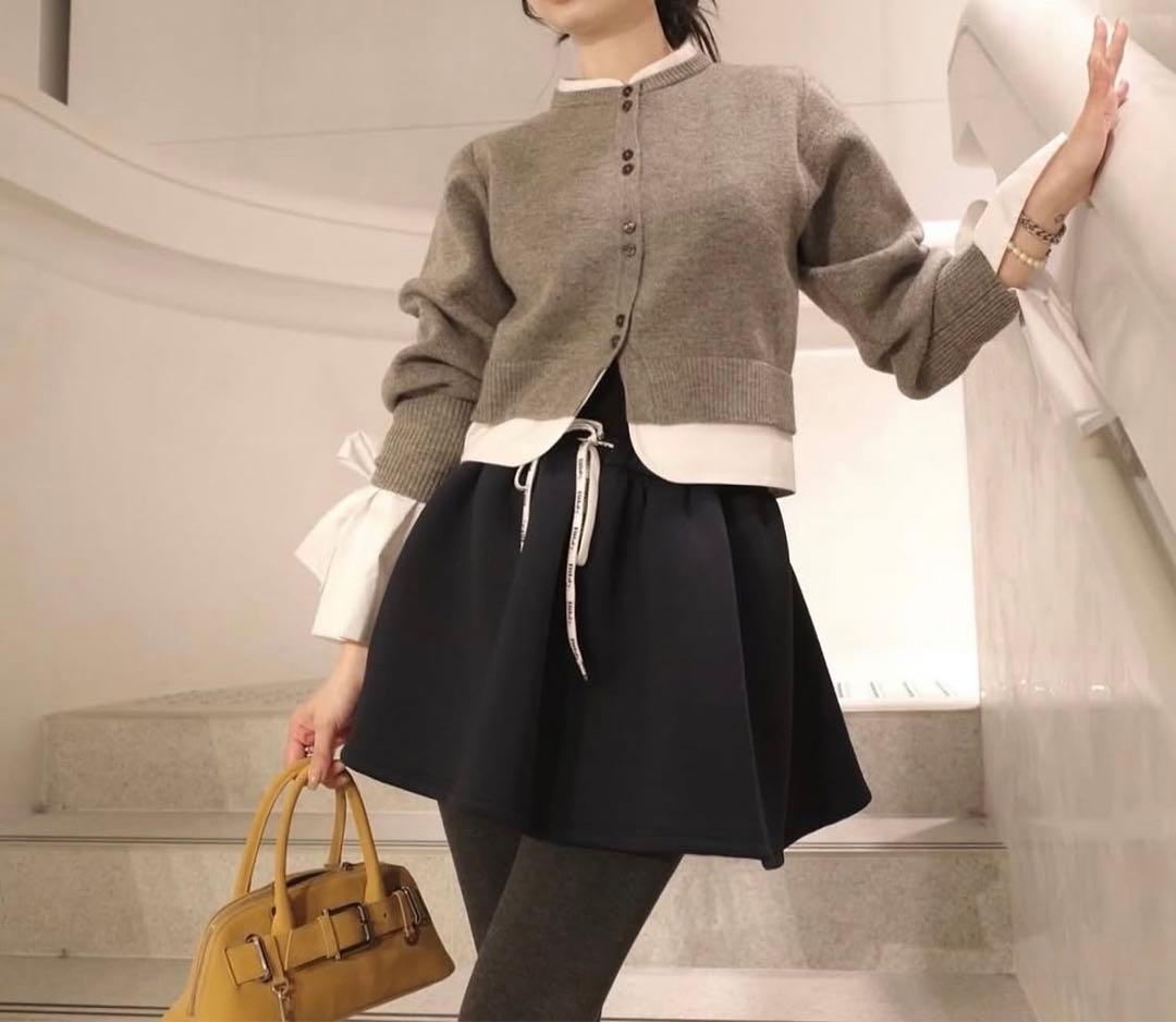 美品　正規品　ビビィ　トップス