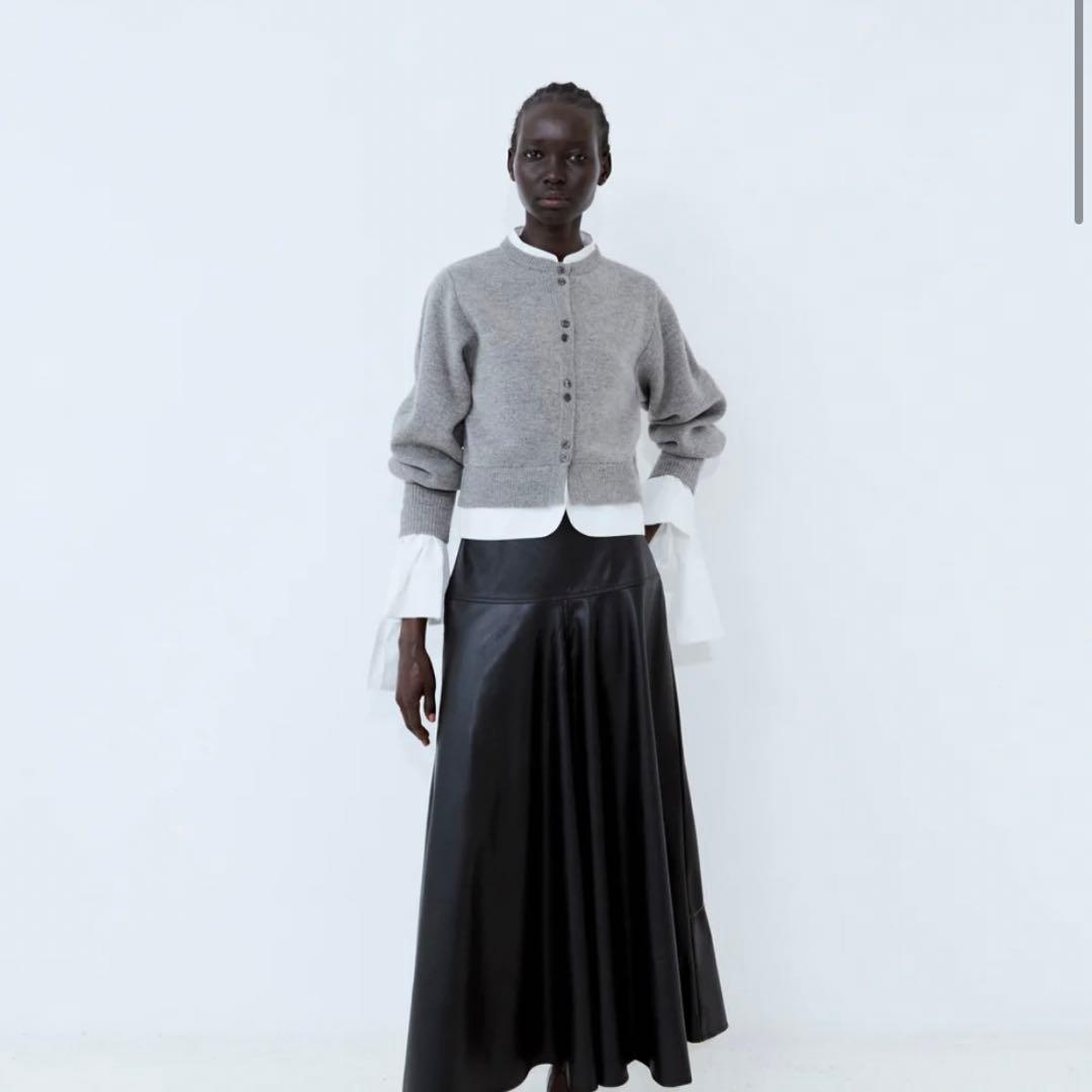 美品　正規品　ビビィ　トップス