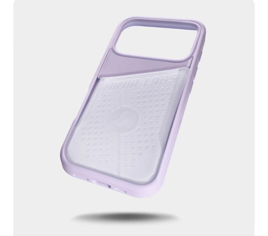 Ninja Labs Flex Pouch iPhone 17 Pro用ケース