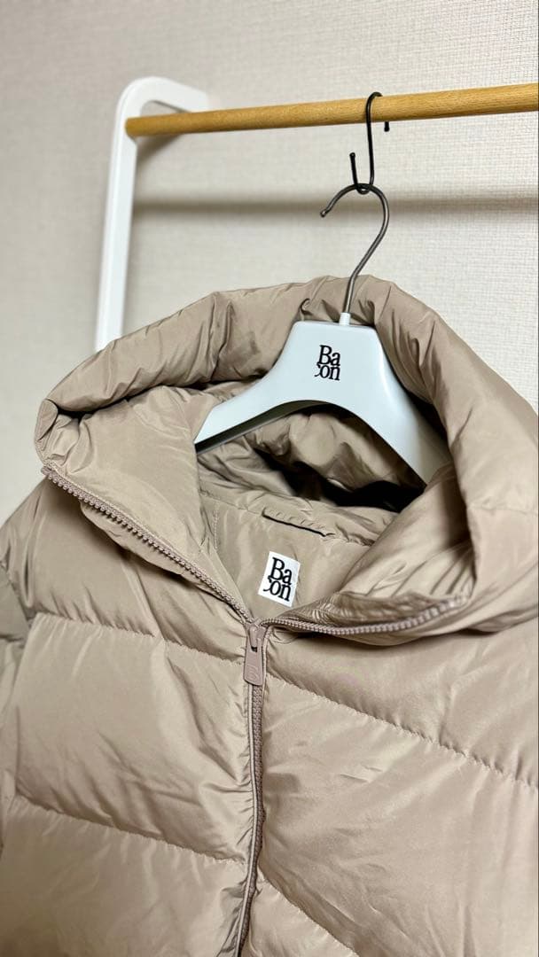 Bacon ダウンジャケット Cloud グレージュ　美品