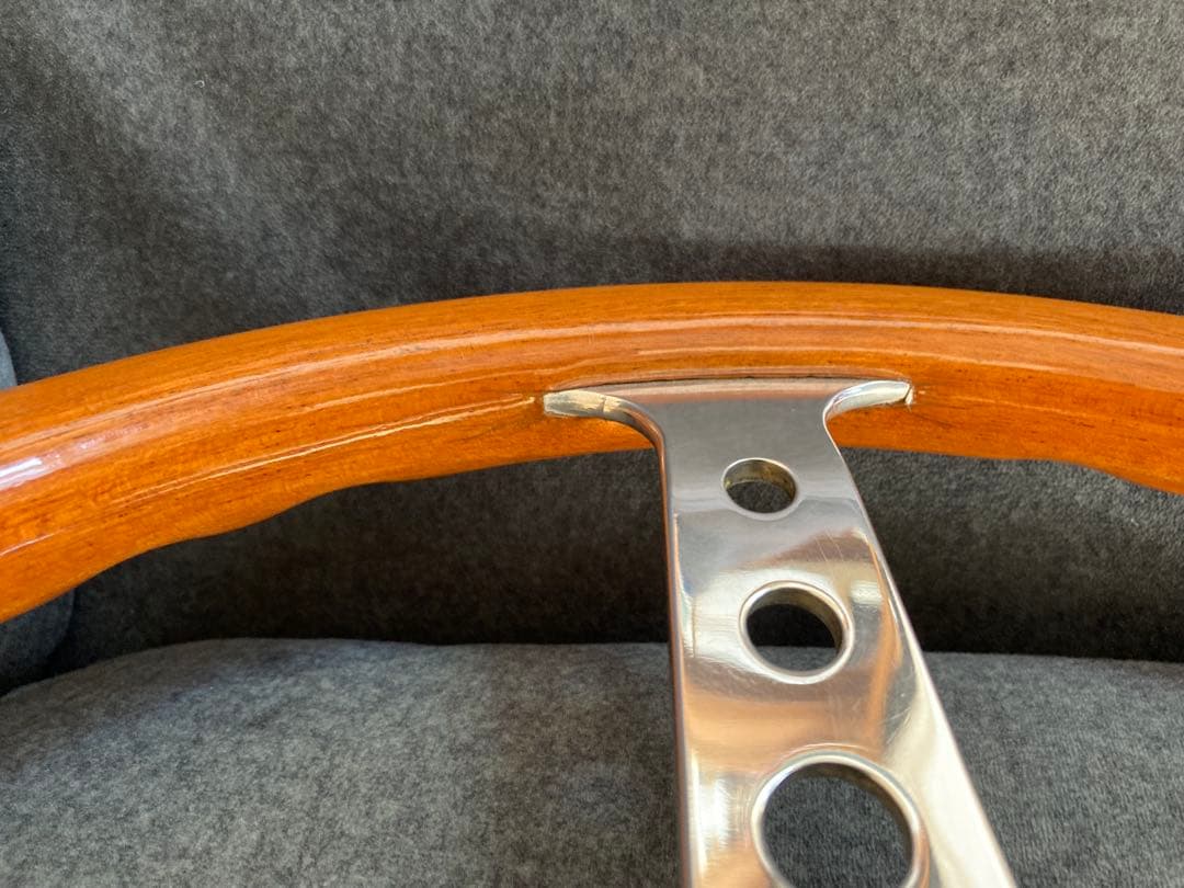 MOMO super INDY 1988年　ウッドステアリング