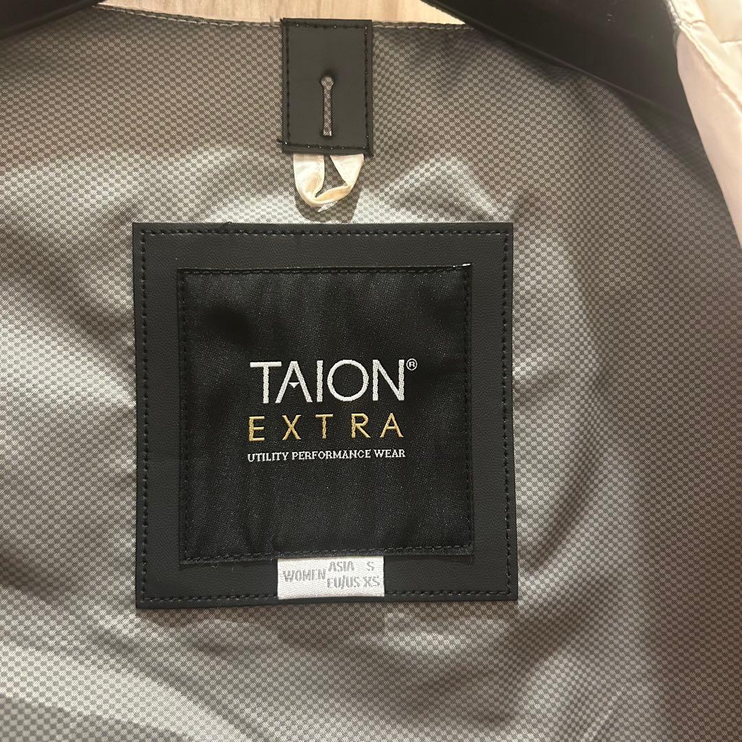 美品！TAION EXTRA ホワイト ダウンジャケット　S