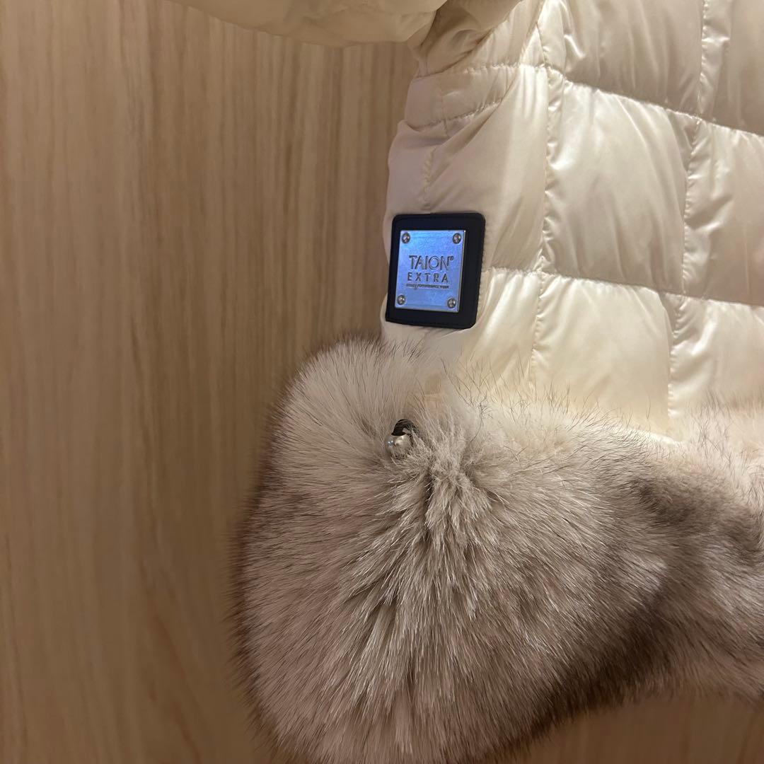 美品！TAION EXTRA ホワイト ダウンジャケット　S