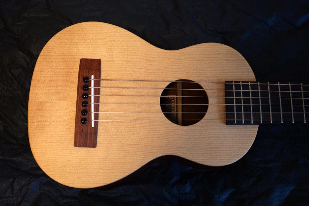 美品　K.Yairi Sunny ミニギター