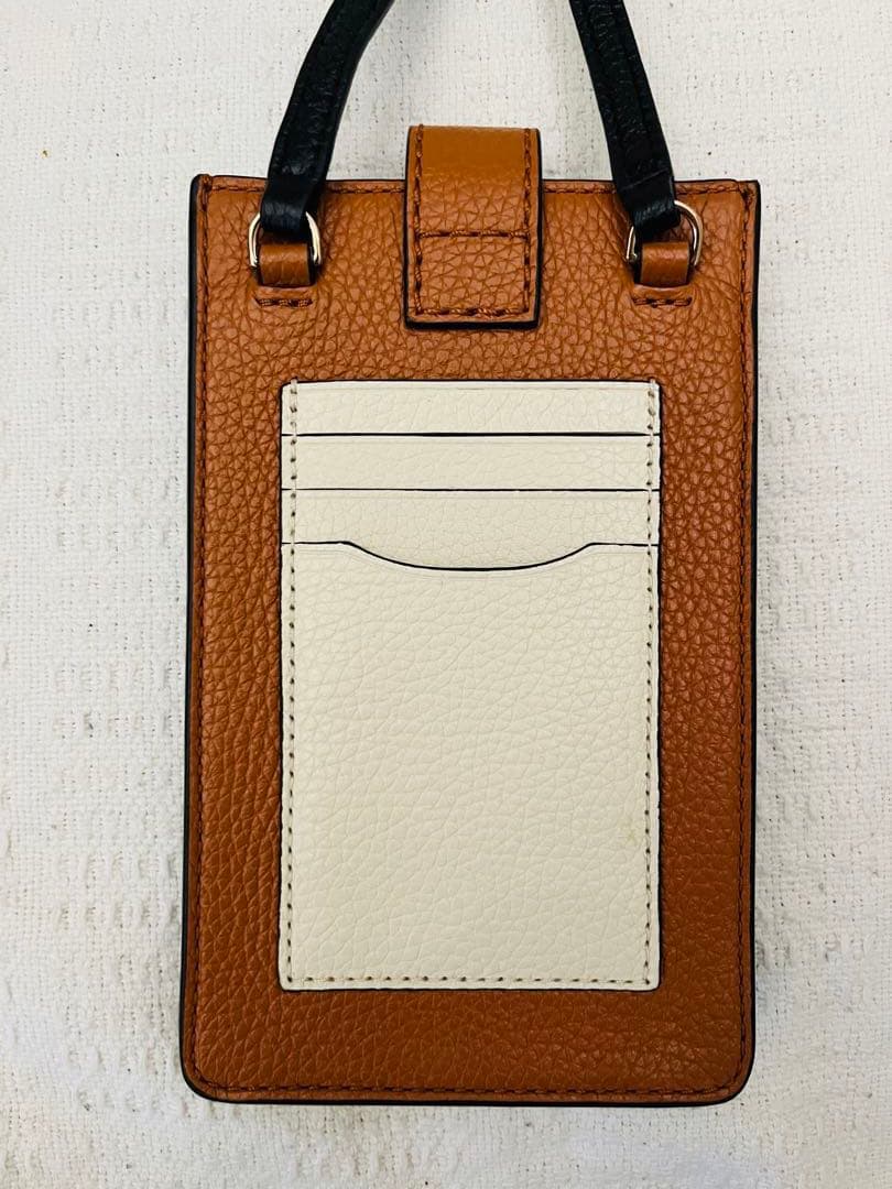 MARC JACOBS レザースマホバッグ　スマホショルダー