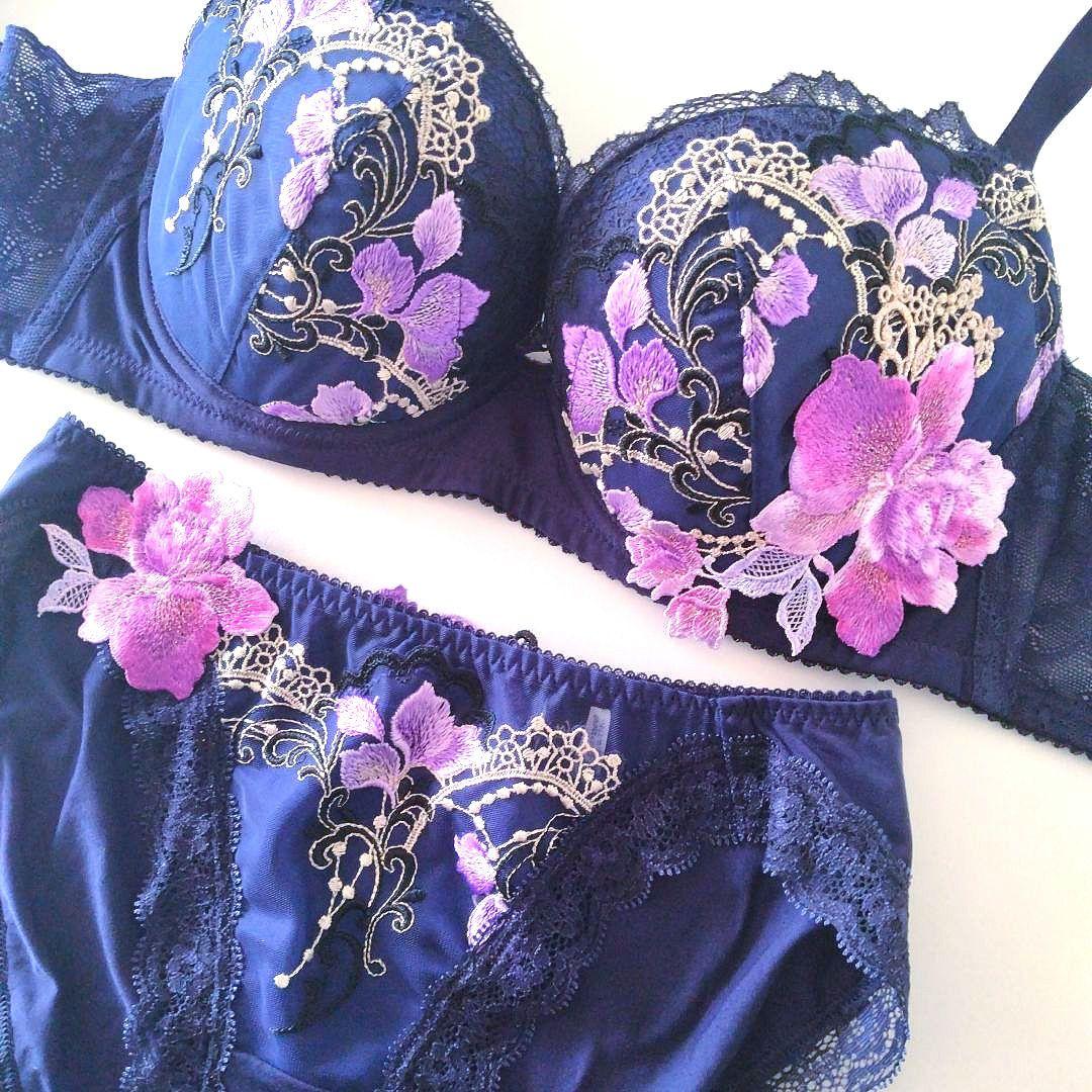 【新品】ワコール《サルート》91G Rich Veil Bra E70/M