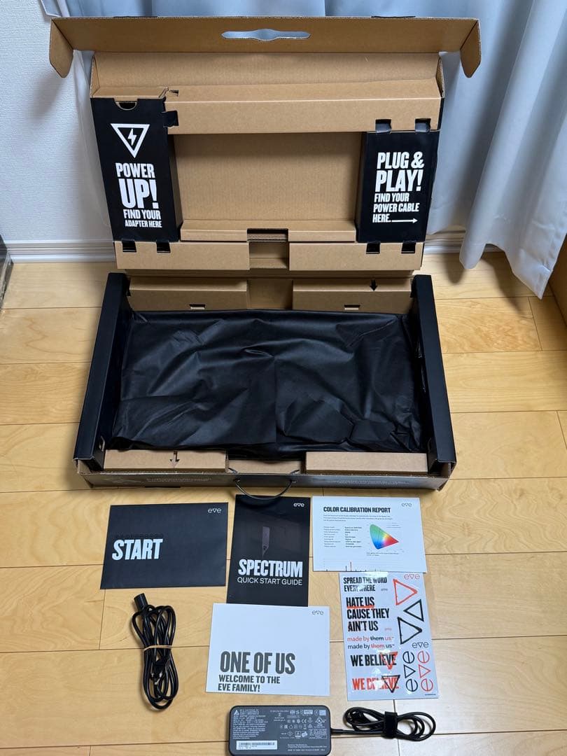 Eve Spectrum 4K モニター 144Hz 27インチ