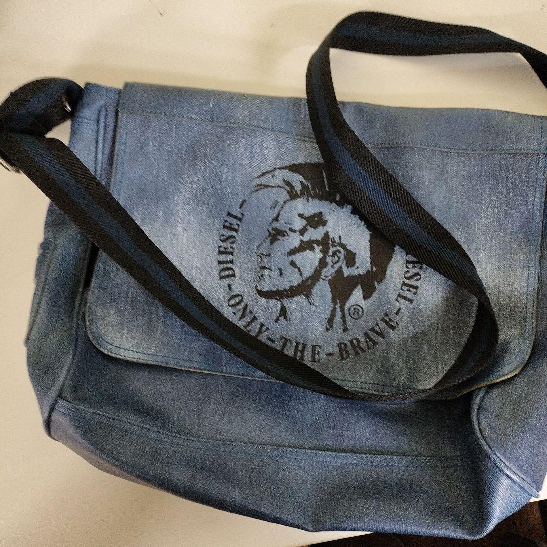 DIESEL BRAVE MAN デニム調 メッセンジャーバッグ ブルー