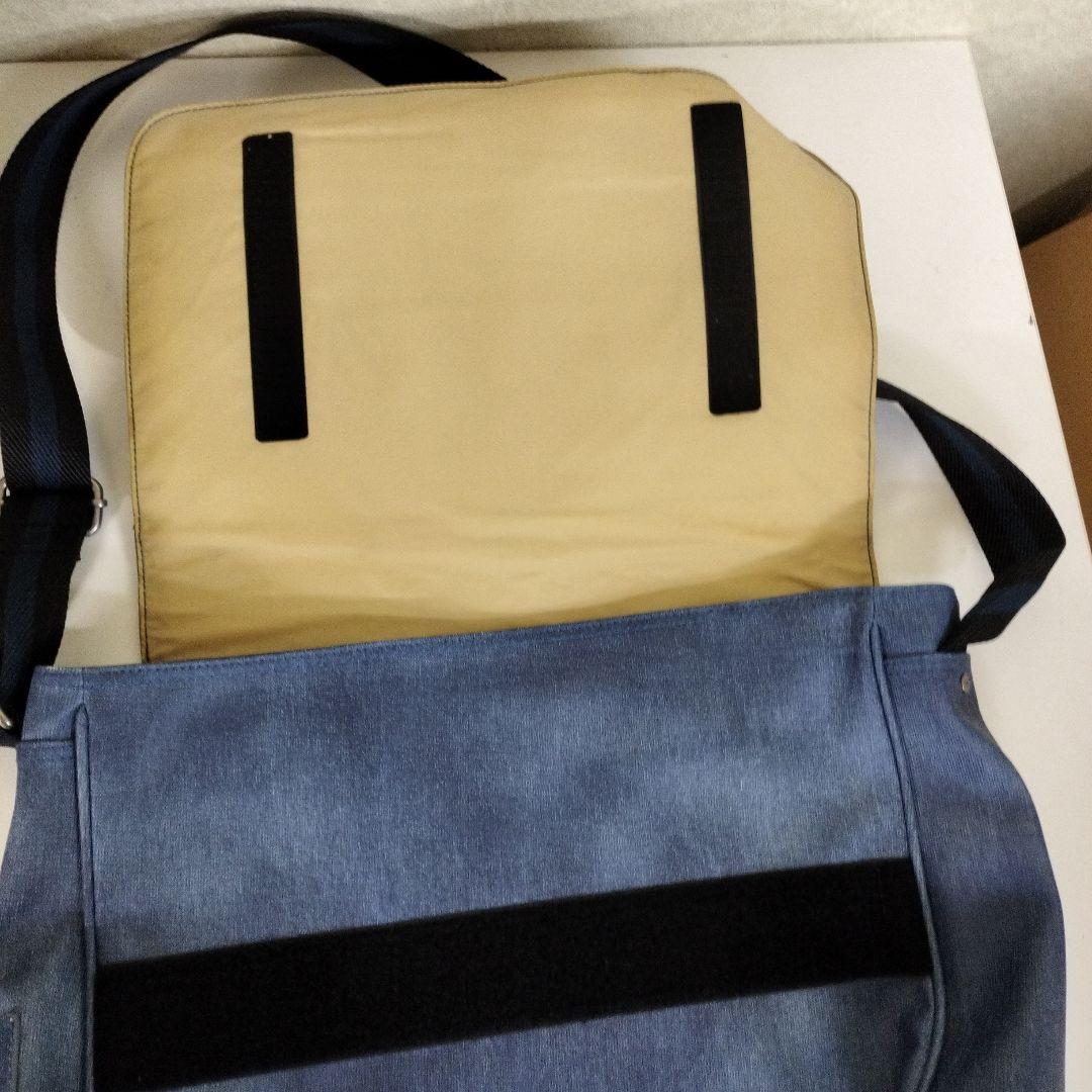 DIESEL BRAVE MAN デニム調 メッセンジャーバッグ ブルー