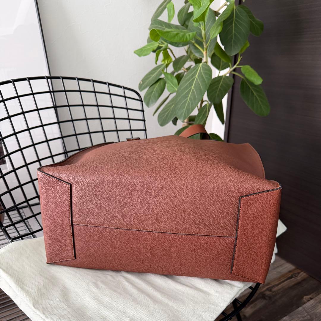 LOEWE バックル トートバッグ ソフトグレインカーフ タン ブラウン