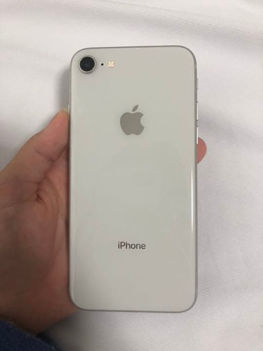 スマートフォン本体 iPhone 8 Silver 64 GB Softbank